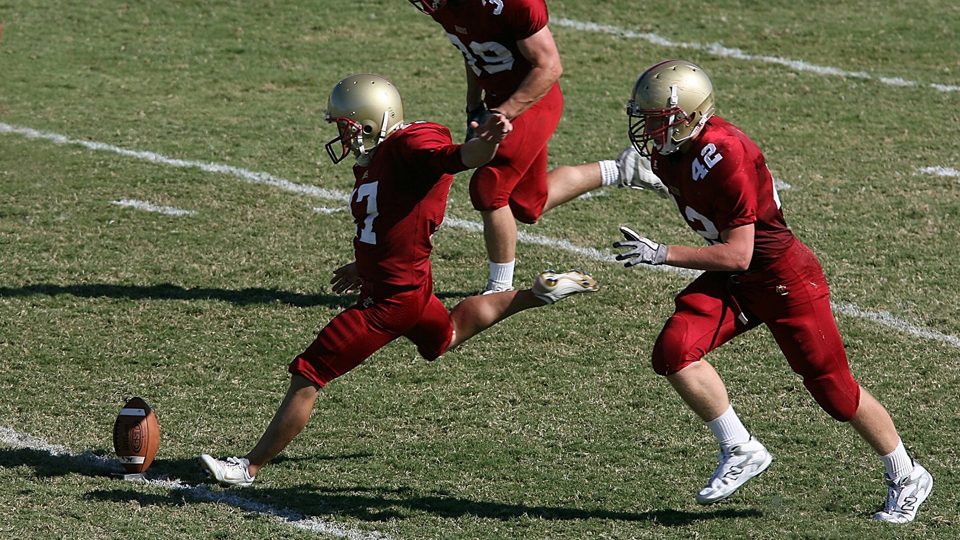 美将卢卡·乌兰多蝶泳强势冲击